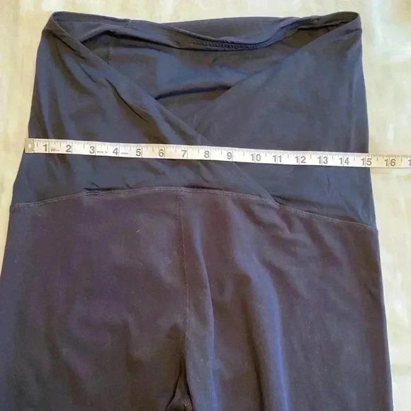 Isabel Maternity Black Size Large Leggings. - Picture 7 of 8